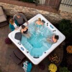 Modern acrylic hot tub with swimming pool and jet massage function, suitable for outdoor use by 3 people - Image 2